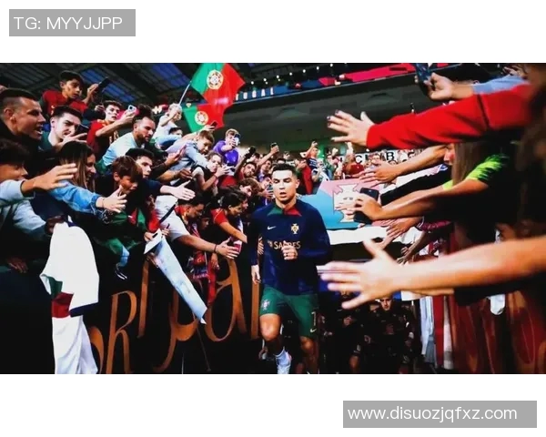 178cm足球明星的传奇人生与赛场风采揭秘